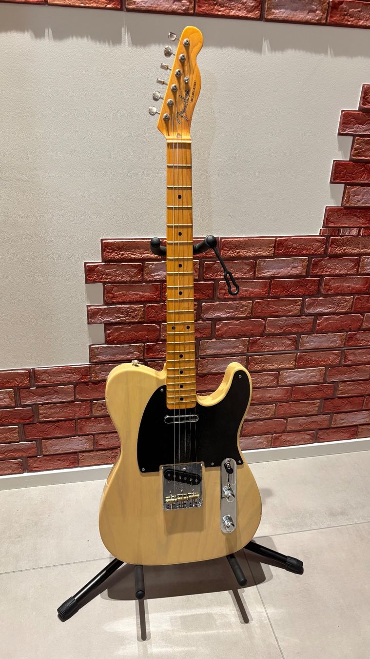 Fender Strumenti musicali: Chitarra Elettrica Telecaster – Usato da Solduno venduto da LucaLanini