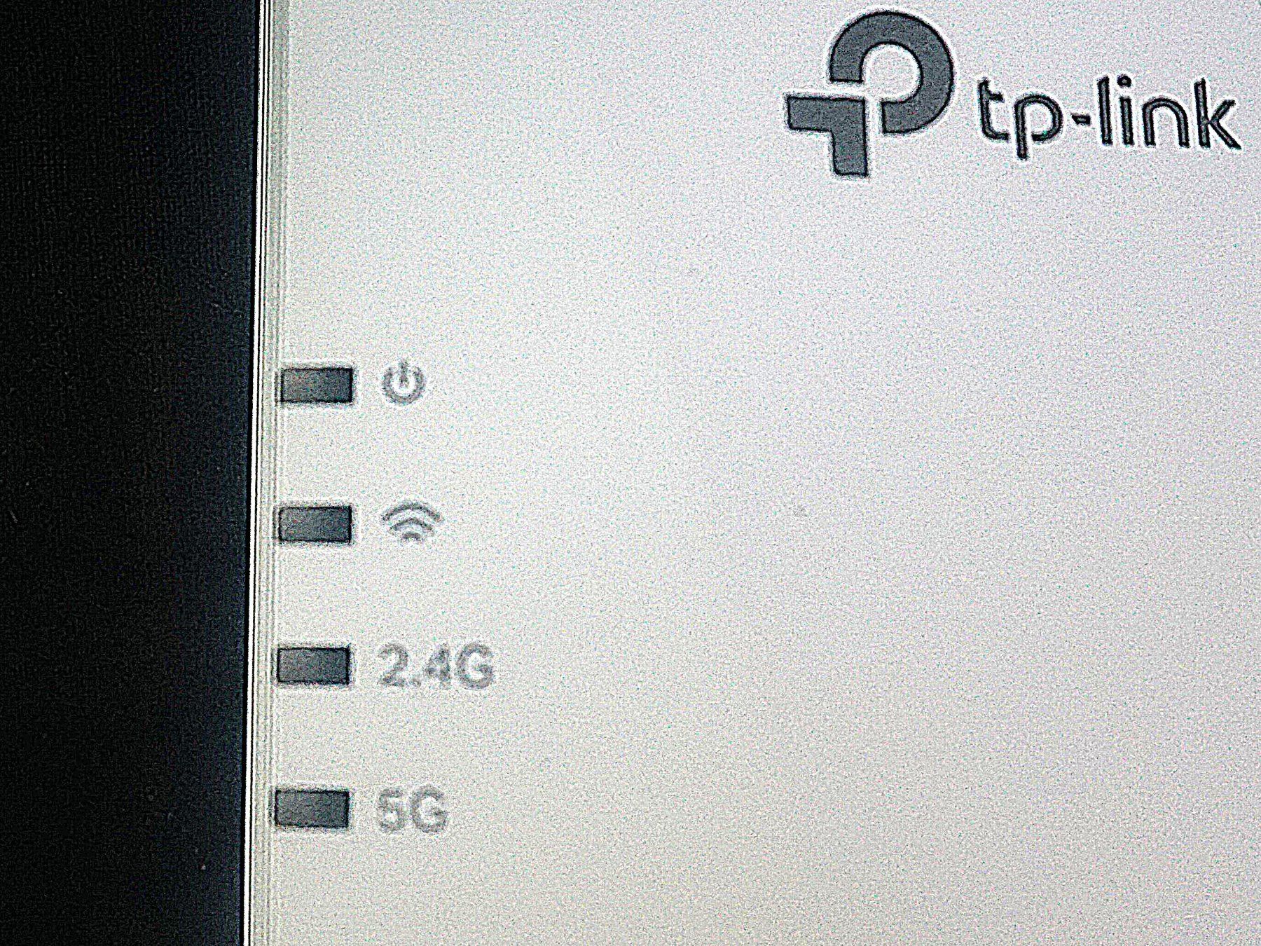 TP-Link Wlan: Wlan-Range Extender (tp link re700x) – Gebraucht aus Pratteln von Restwert_Pratteln 3