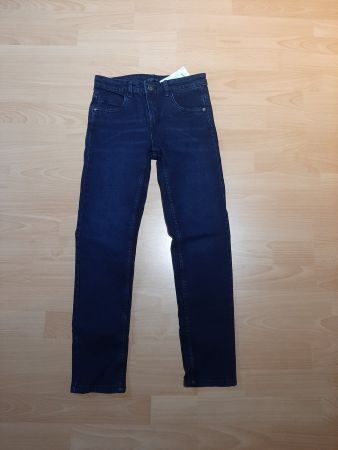 Neue Jeans, Grösse 140, nie getragen, dunkelblau