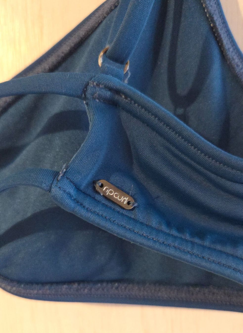 Costumi da bagno & Bikini: Bikini-Top von Ripcurl (Grösse M) – Usato da Zürich venduto da wile_coyote 3