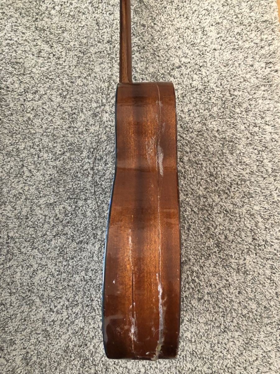 Tutte le decorazioni: Handbemalte Gitarre – Usato da Zürich venduto da sel_9kd 2