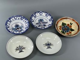 Set aus 5 handbemalten Keramik- / Porzelangeschirr