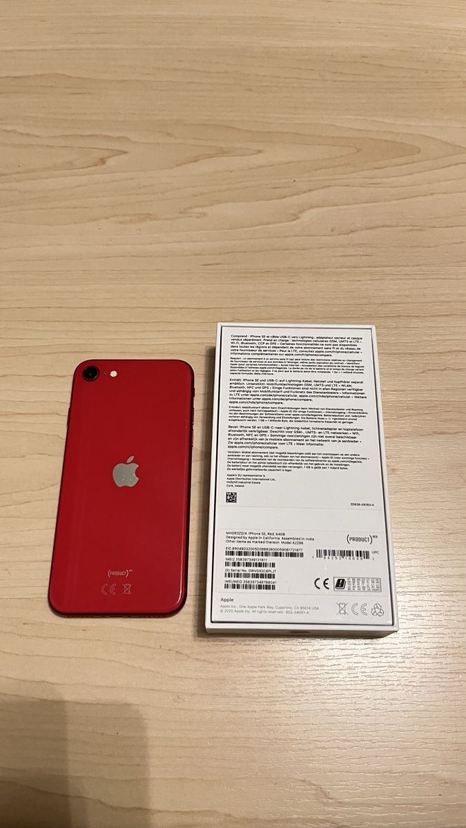 Apple Telefoni cellulari / Smartphones: iPhone SE 2nd. generation rot – Usato da Zug venduto da Natatu 1