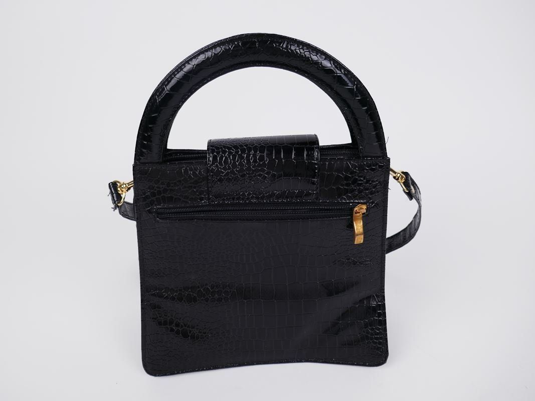 Taschen für Damen: schwarze Tasche – Gebraucht aus Urtenen-Schönbühl von Restwert_Schoenbuehl 2