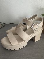 Sandalen, beige