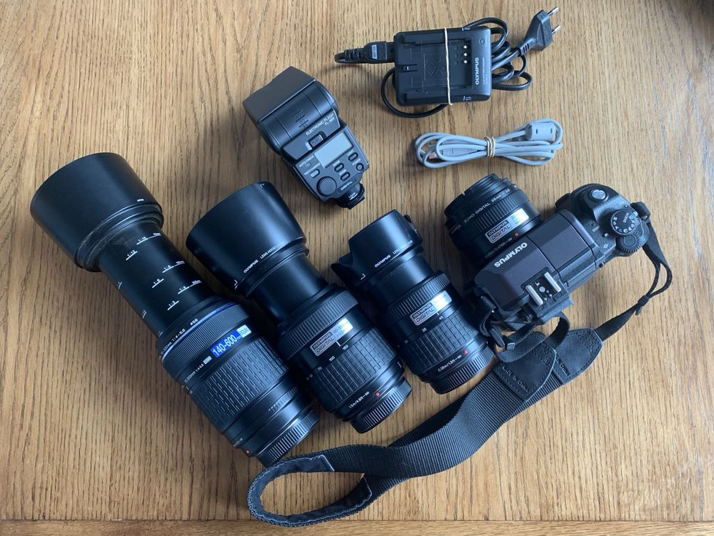 Appareil photo Olympus OM et objectif 150 mm