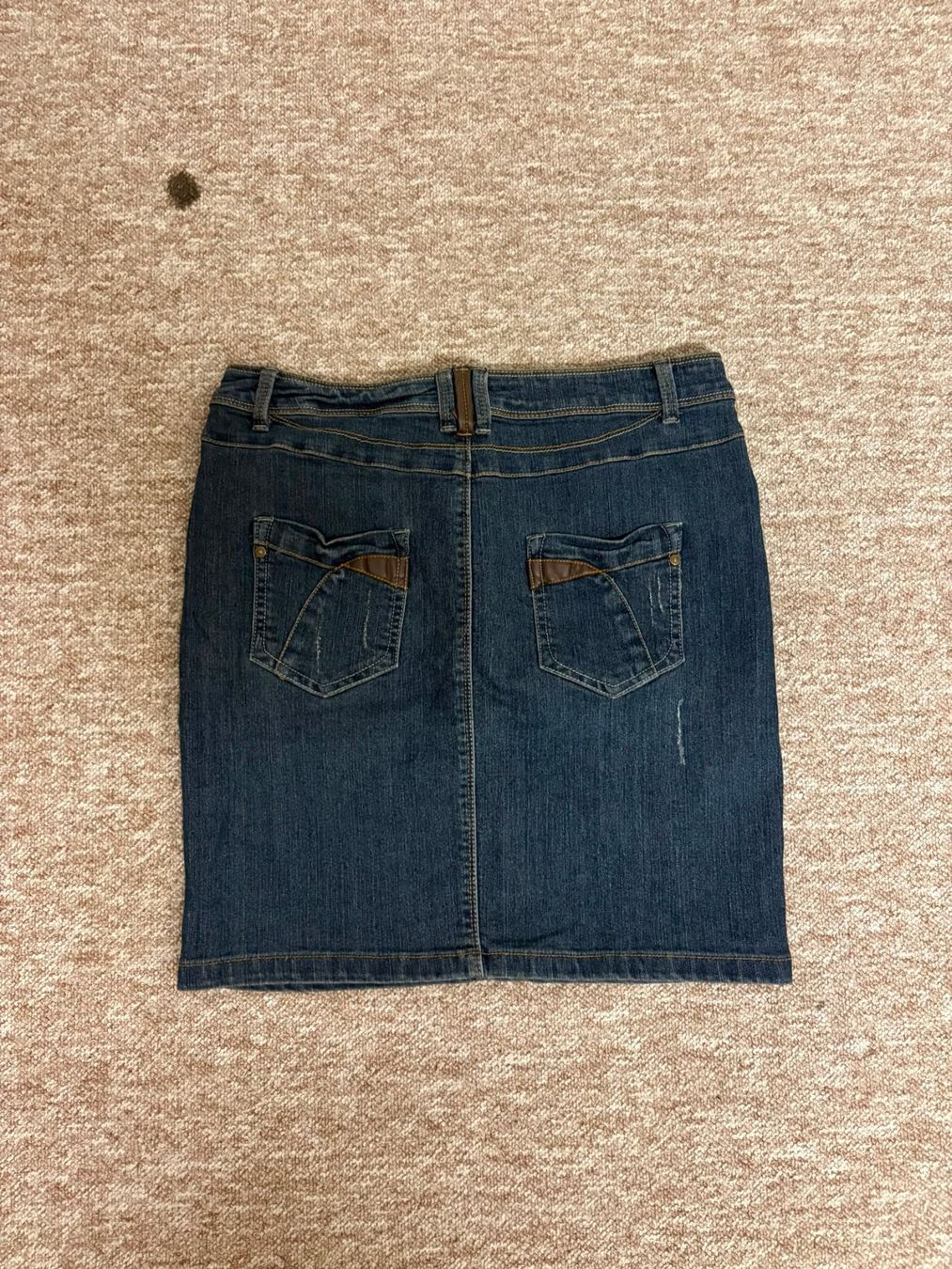 Gonne: jeansrock elen amber – Usato da Adliswil venduto da thiago1995 1