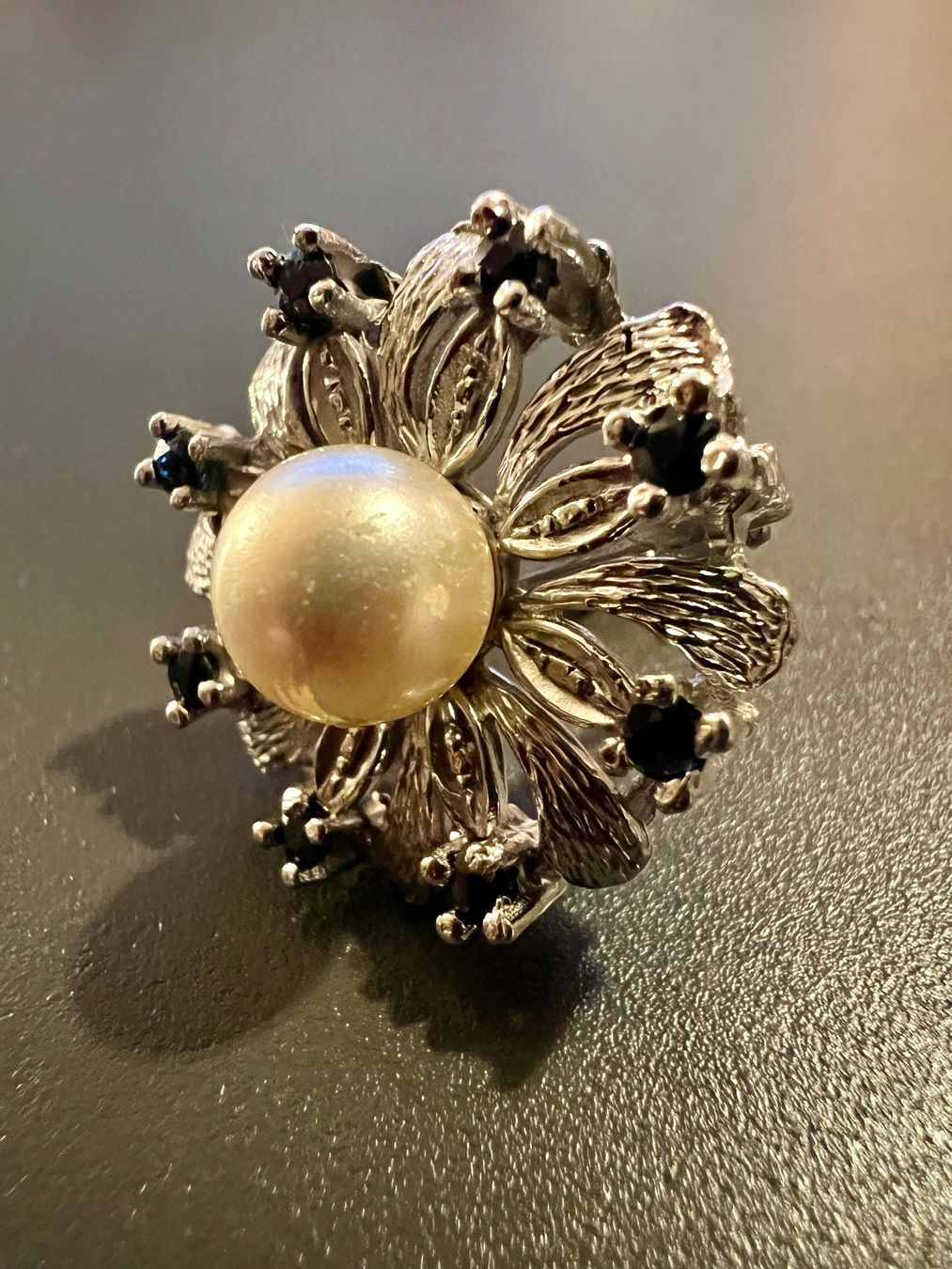 Broches & Aiguilles: Silber-Brosche mit Steinen – D'occasion à Chur par Penting1935 2