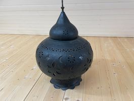 Grosser marokkanischer Lampenschirm aus Metall und Buntglas