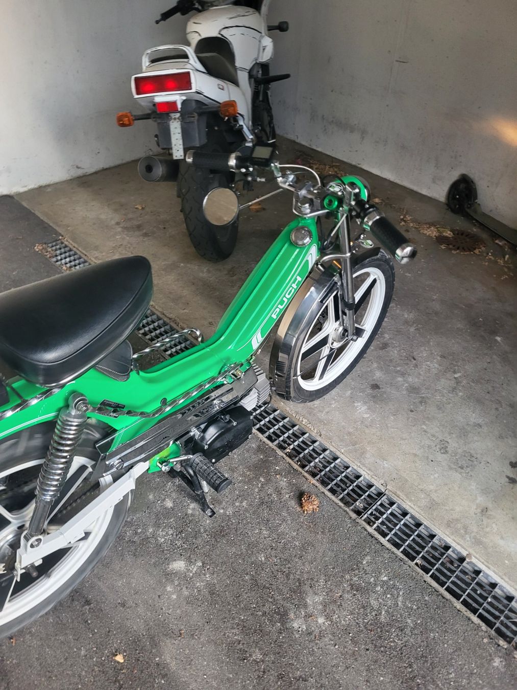 Puch Mofas: Puch Maxi , Top Zustand,Top Angebot! – Gebraucht aus Neuhausen von ani_7nfk 2