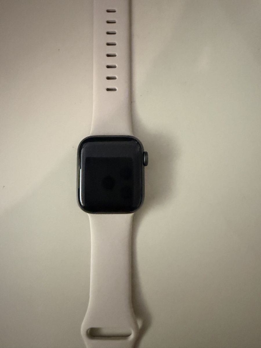 Apple Smartwatch: Apple Watch SE  – Gebraucht aus Zürich von 2ndhandzurich