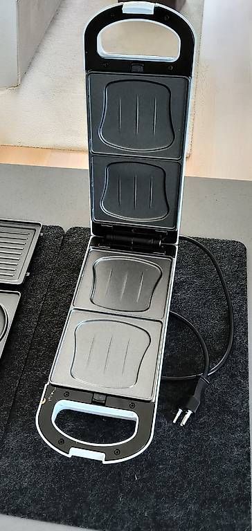 Elettrodomestici da cucina: Macchina per toast panini focacce  OTTIMO AFFARE  – Usato da Pazzallo venduto da spl_z8qh 1