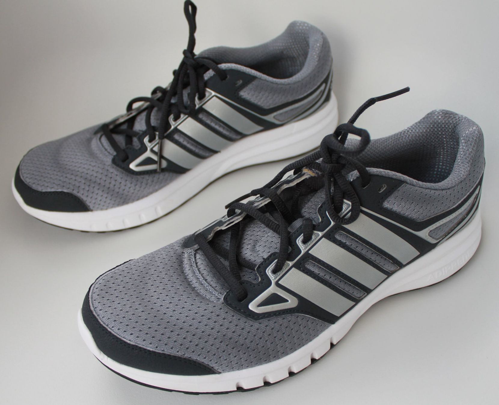 Adidas Scarpe da uomo: Baskets Adidas running   t. 43 1/3 – Usato da Peseux venduto da Gilloss