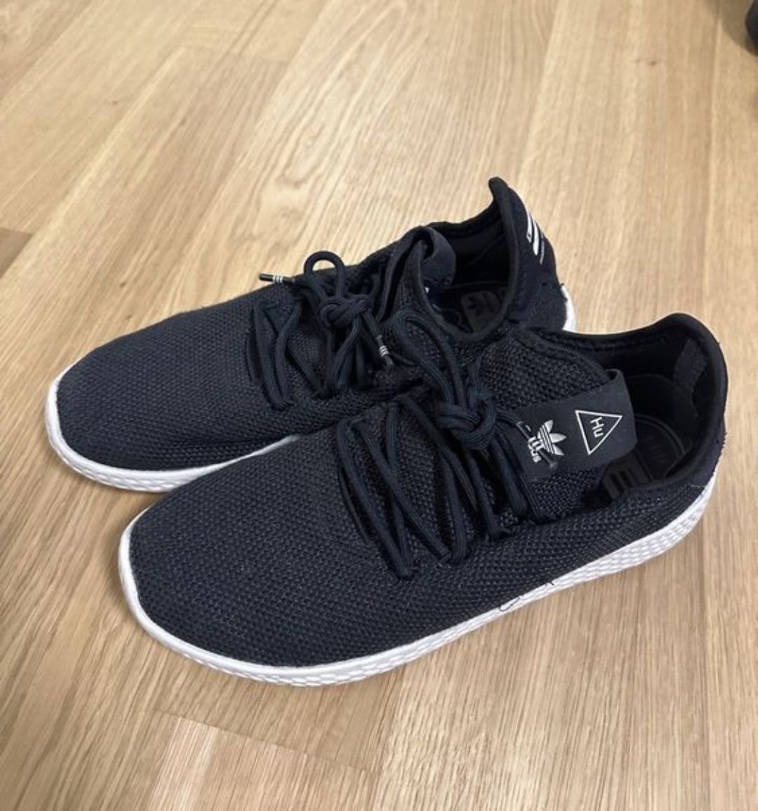 Adidas Scarpe da uomo: adidas- Taille 37 – Usato da St-Pierre-Clages venduto da _RV