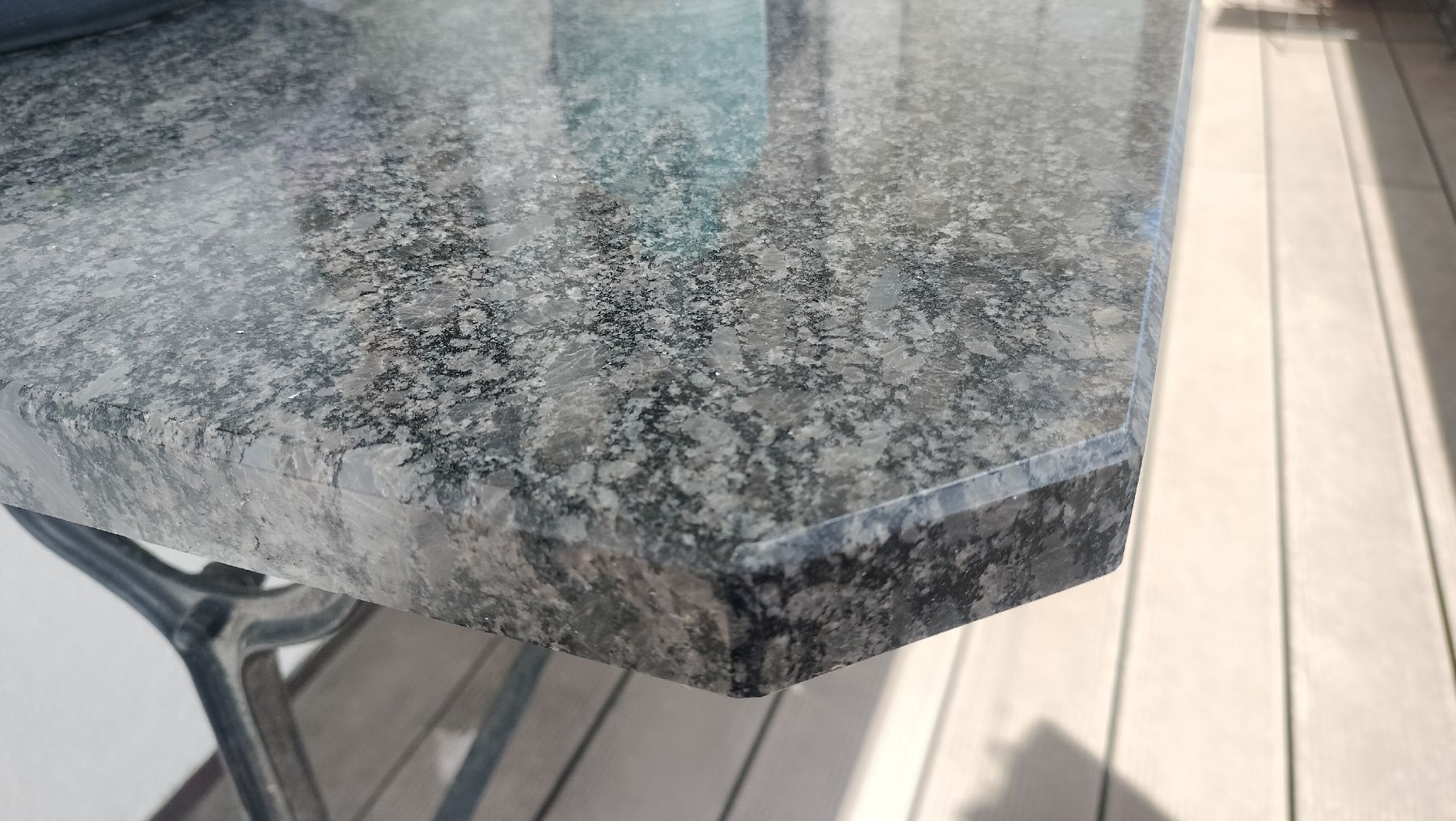 Tavoli: Granit Tisch Platte, ideal für Balkon Tisch oder Garten. – Usato da Basel venduto da baselboy01 3