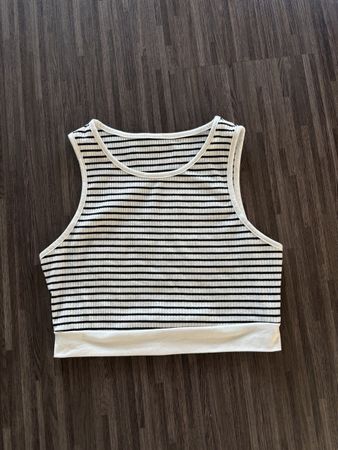Sommertop mit Streifen, Grösse XS, neuwertig und bequem!