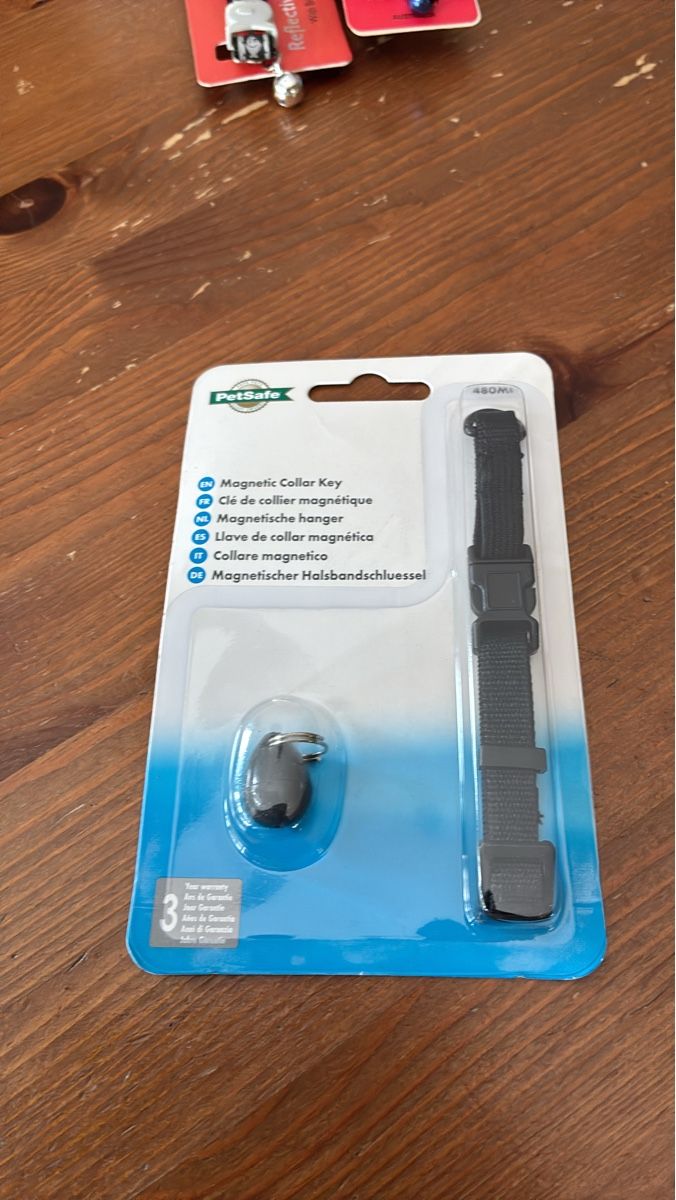 Gattaiole: PetSafe Magnetischer Halsbandschluessel neu – Nuovo e nell'imballaggio originale da Kräiligen venduto da abieri01