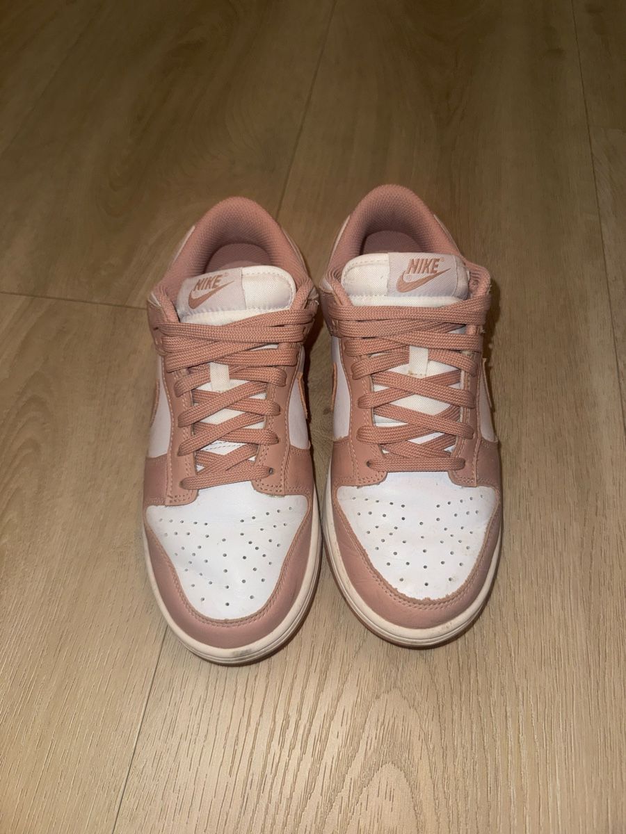 Nike Damenschuhe: Nike Dunks Rosa – Gebraucht aus Wädenswil von cla_5zr6 1