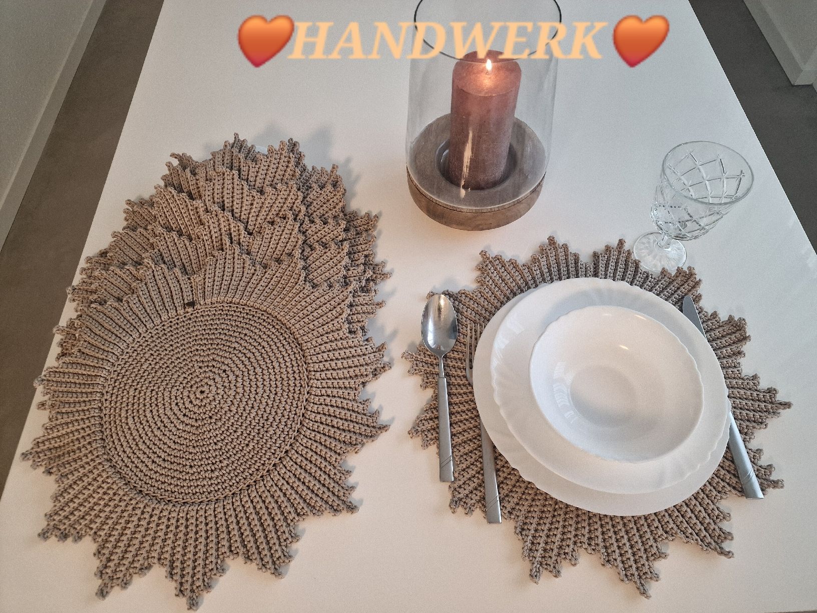Set di tavolo e panche: Tischsets, gehäkelt, Handmade – Nuovo e nell'imballaggio originale da Amriswil venduto da gu80kaya