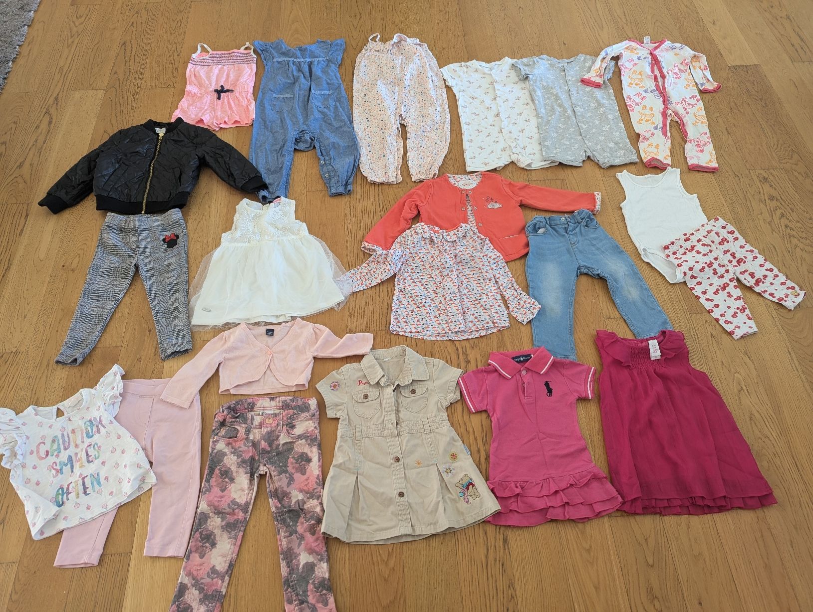 Lotti & Set di vestiti: Kleiderpaket Grösse 92 – Usato da Wallisellen venduto da Taurusit