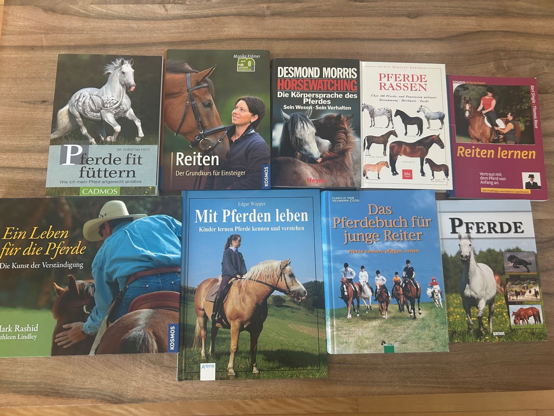Libri: diverse Pferdebücher – Usato da Aarau venduto da Aurora0810
