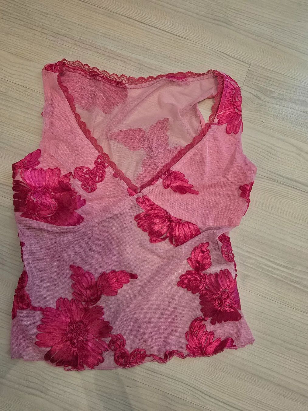 Shein Top: top – Nuovo (secondo la descrizione) da Gutenswil venduto da evita.64