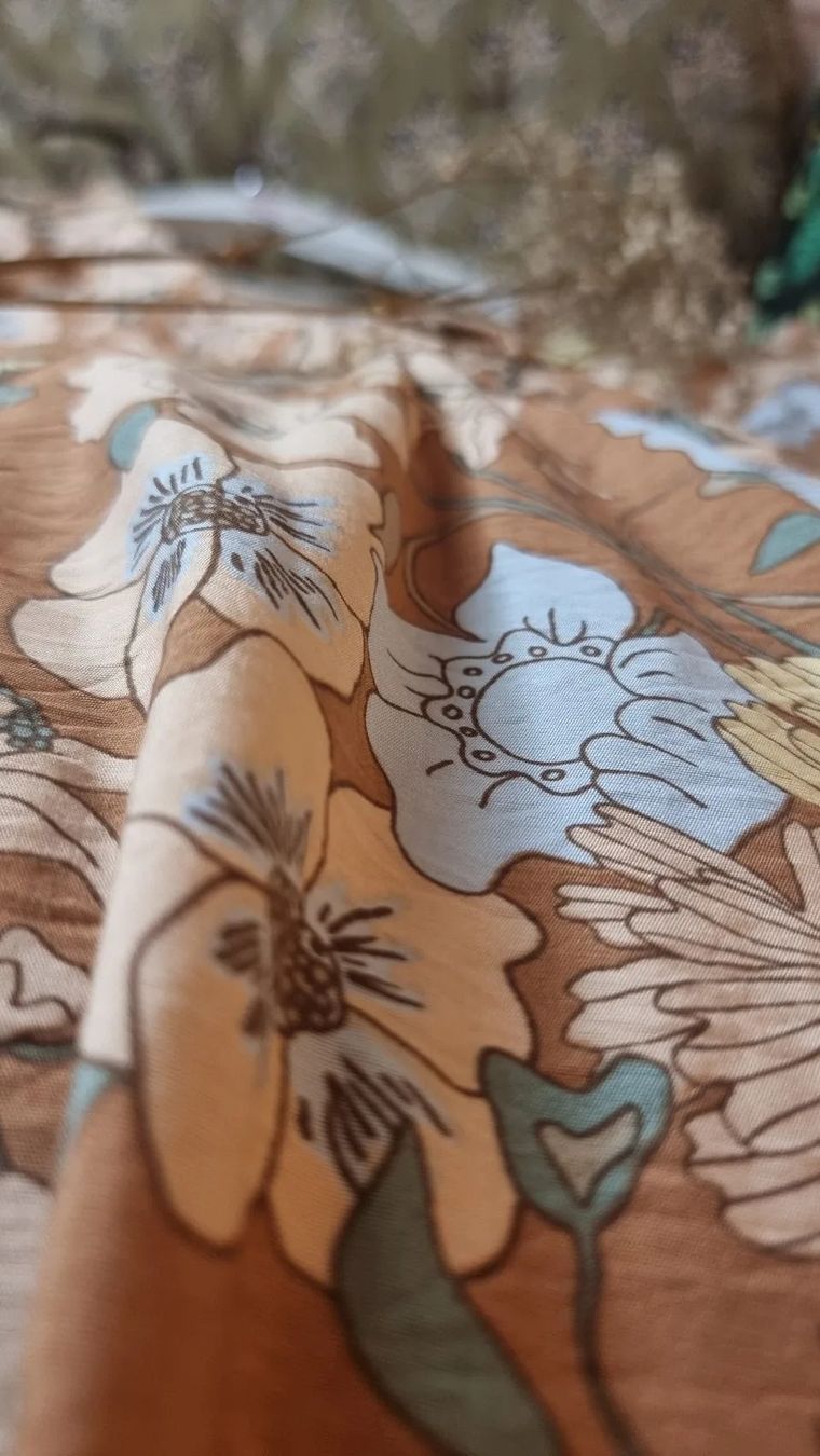 Vestiti: Robe mi-longue Edited à fleurs, état comme neuf – Usato da Vevey venduto da fer3ica 4