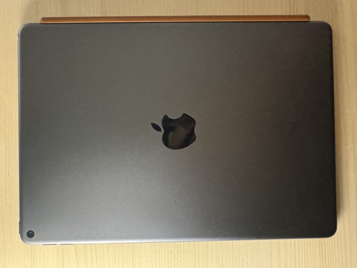 Apple Tablettes PC: Ipad Air 3 mit Apple Pencil – D'occasion à Binningen par mareger 2