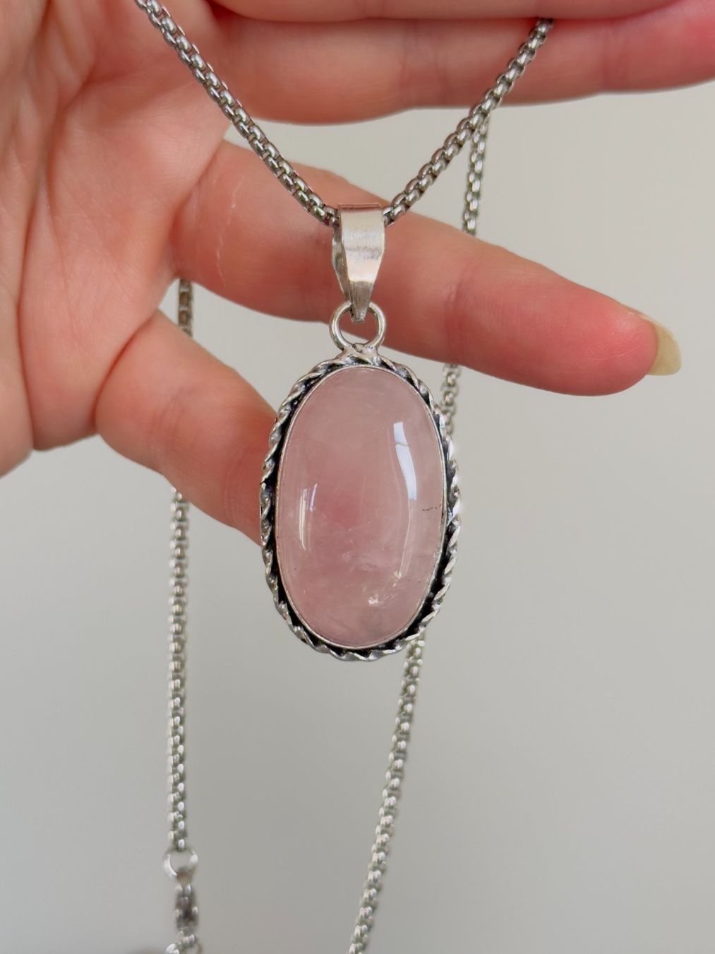 Ketten: Rose Quartz Gemstone Ethnic Handmade necklace – Neu und originalverpackt aus Genève von AGBERG 3