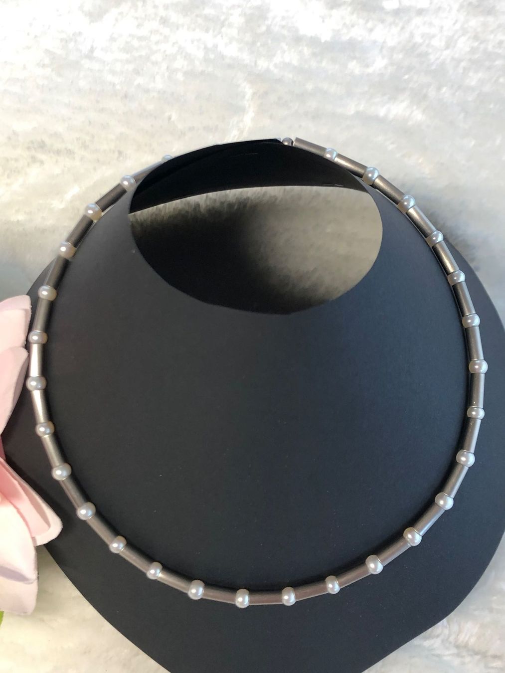 Catenine: Edelstahl Collier mit Süsswasser Perlen 42.5 cm – Nuovo (secondo la descrizione) da Zäziwil venduto da blackpearl 2