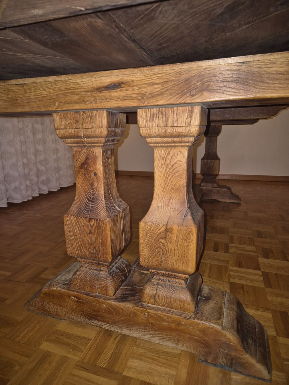 Set di tavolo e panche: Table a manger en chêne avec chaises – Usato da Tramelan venduto da marclem 3