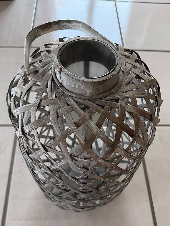 Lanternes: Dekorative Laterne mit Glaseinsatz  CHF 28.- – D'occasion à Zumikon par Fahrgaestin 3