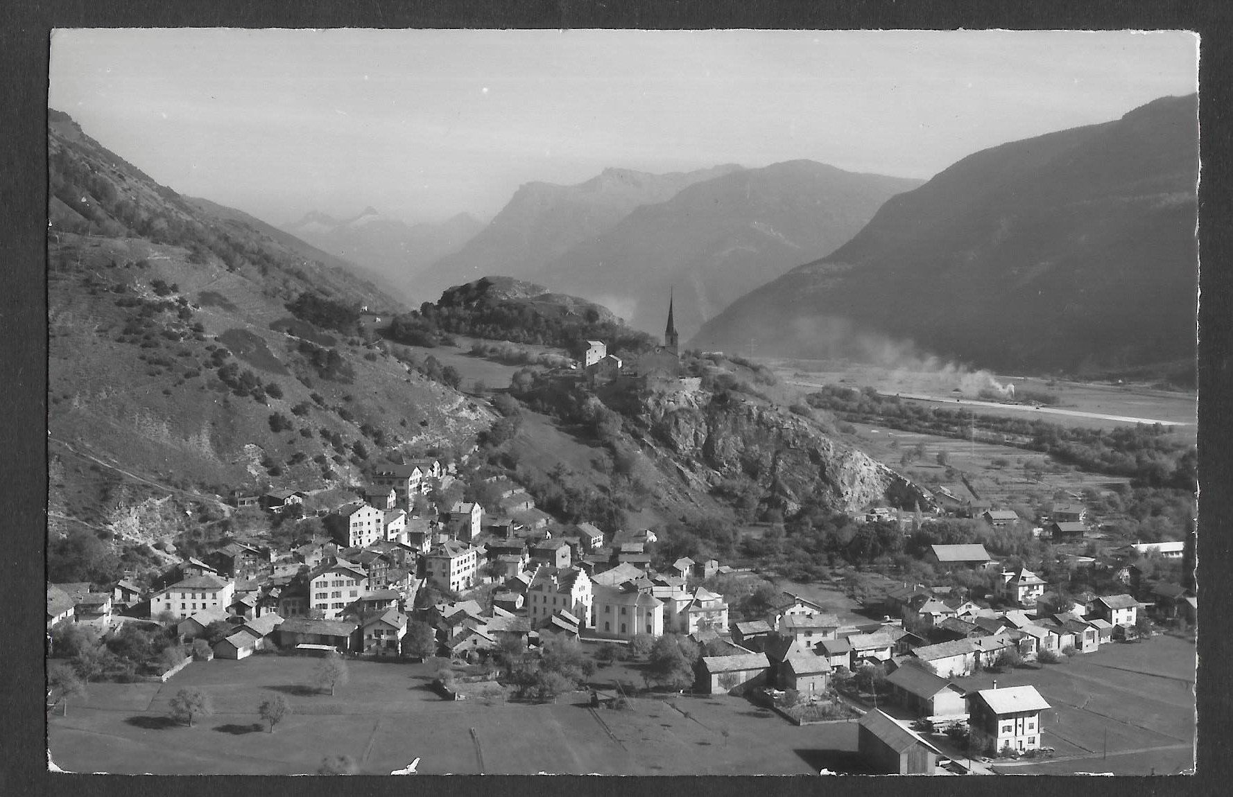 Cartoline postali: Raron Dorfansicht Feldpoststempel – Usato da Olten venduto da clotaldi