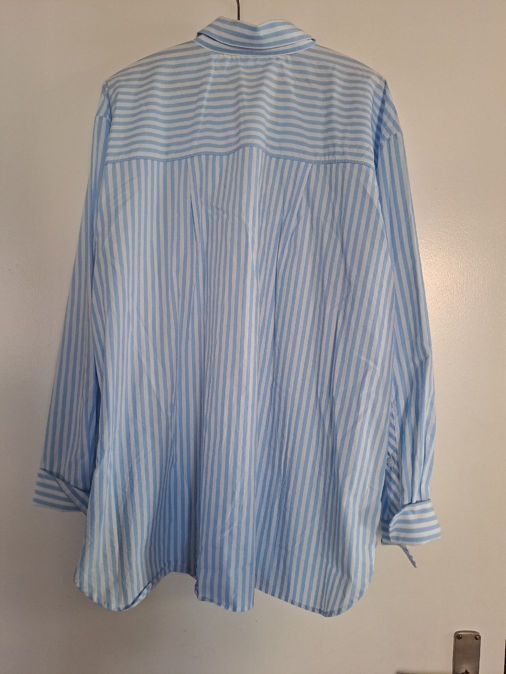 Mango Camicette: Chemise rayée MNG bleu clair/blanc T. L oversize looze – Usato da Saignelégier venduto da lei_y5w9 1