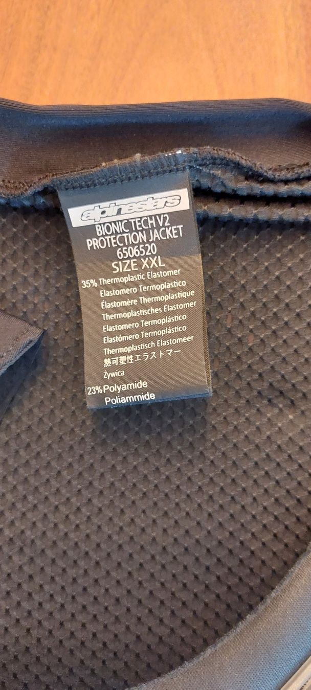 Alpinestars Schutz & Schoner: Alpinestars Bionic Tech V2 Protection Jacket – Gebraucht aus Herzogenbuchsee von  3