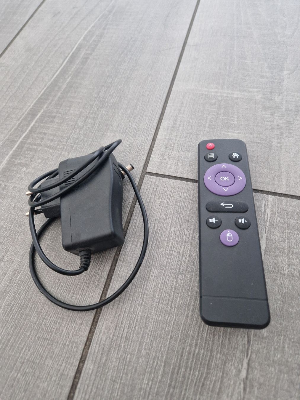 Sistemi audio & multimediali: Boîtier Android TV X88 PRO Ultra HD 4K – Usato da Petit-Lancy venduto da Weetabix 1