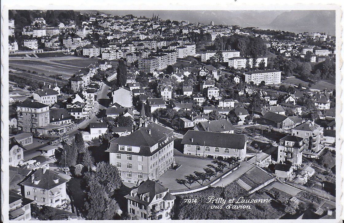 Cartoline postali: PRILLY ET LAUSANNE, vu d'avion – Usato da Les Verrières venduto da Scampi0
