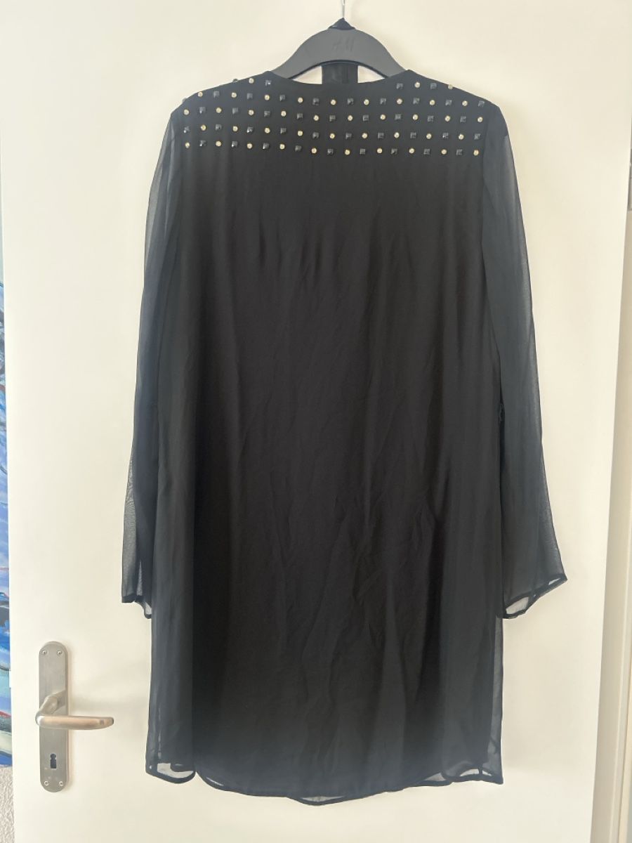 Diane von Furstenberg Vestiti: DVF Kleid Schwarz Grösse 12 mit Nieten – Usato da Oberentfelden venduto da Tomtheturkey 1
