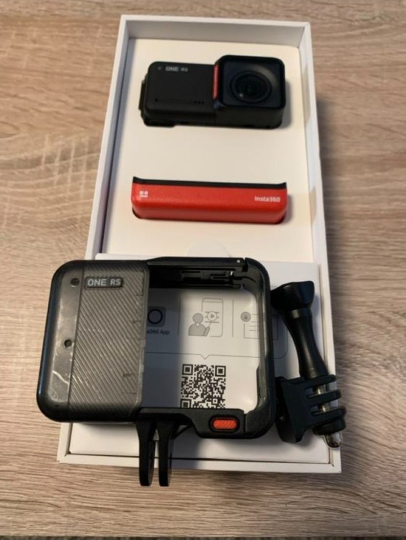 Insta360 Videocamere: Insta 360 ONE RS 4K Edition Kamera – Difettoso da Diessenhofen venduto da Obscuro94 2