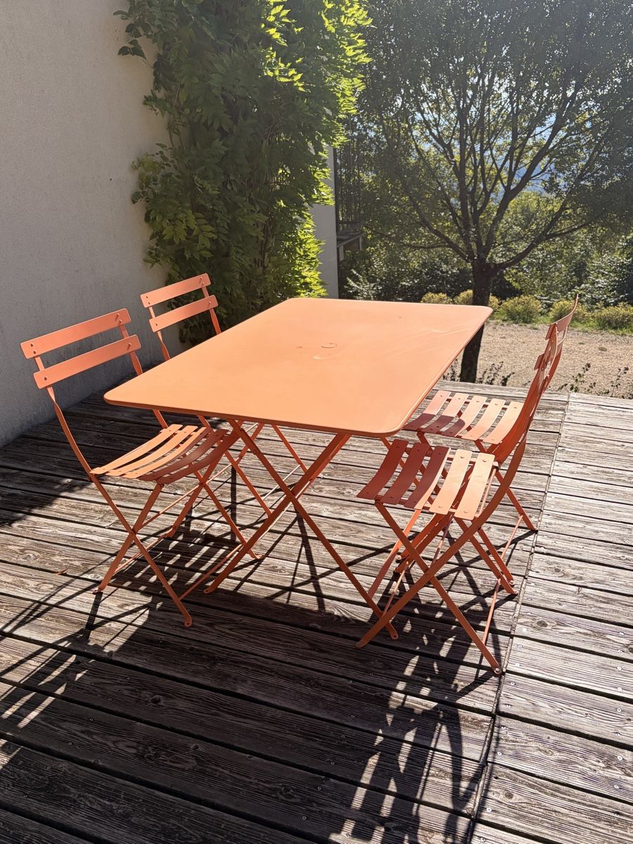 Fermob Set di tavolo e panche: FERMOB Bistro Gartenmöbel – Usato da Evilard venduto da tamino_biel 9