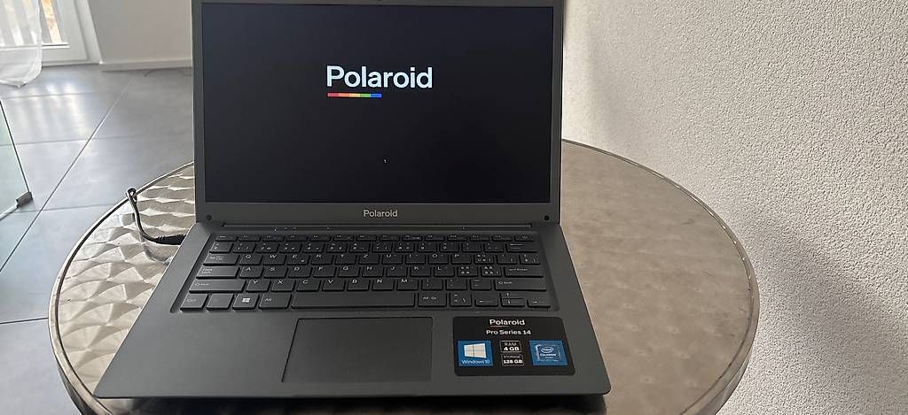 Polaroid Notebook: Pc portable Polaroid – Usato da Aigle venduto da audioline