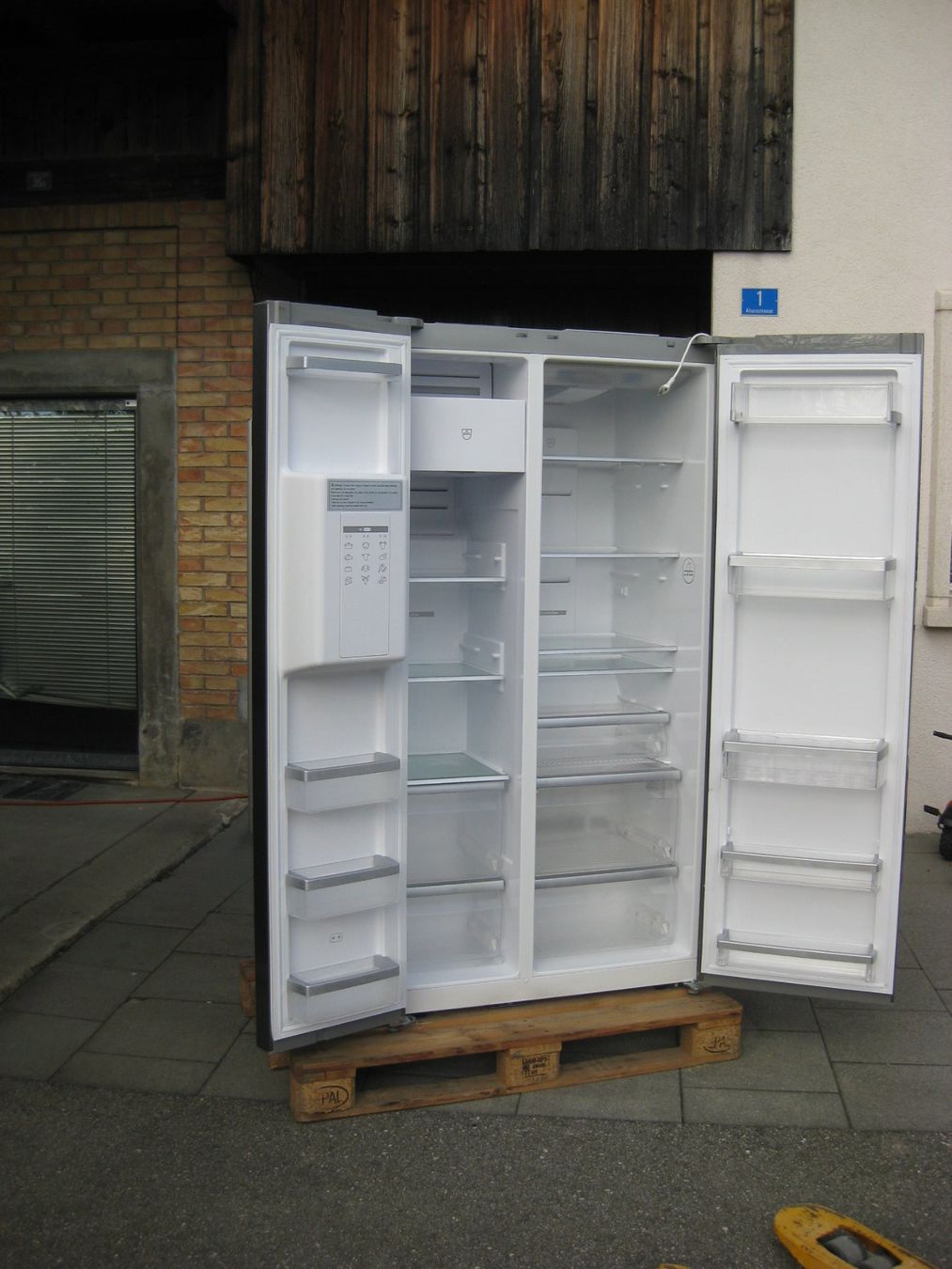 V-Zug Frigoriferi: Food Center V-Zug – Usato da Ufhusen venduto da porco02 5