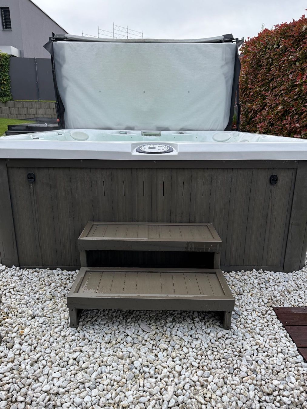 Jacuzzi Whirlpool: Jacuzzi J-280 (6 places) – Usato da Farvagny-le-Grand venduto da AB_1993 1