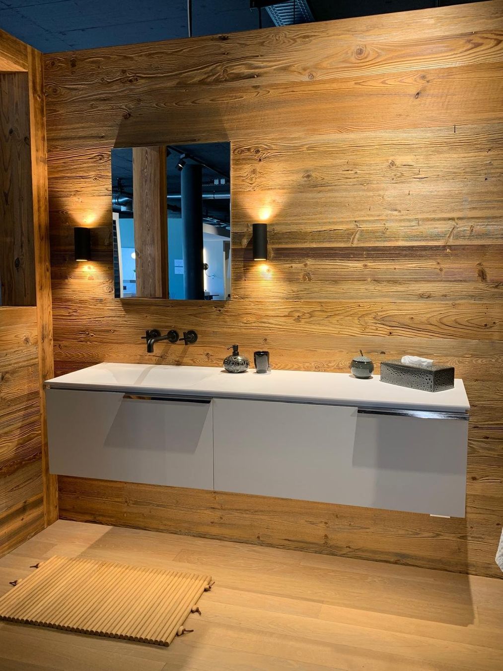 Badezimmermöbel: AGAPE Waschtischanlage - FLAT XL – Gebraucht aus Stans von AQWA_AG 5