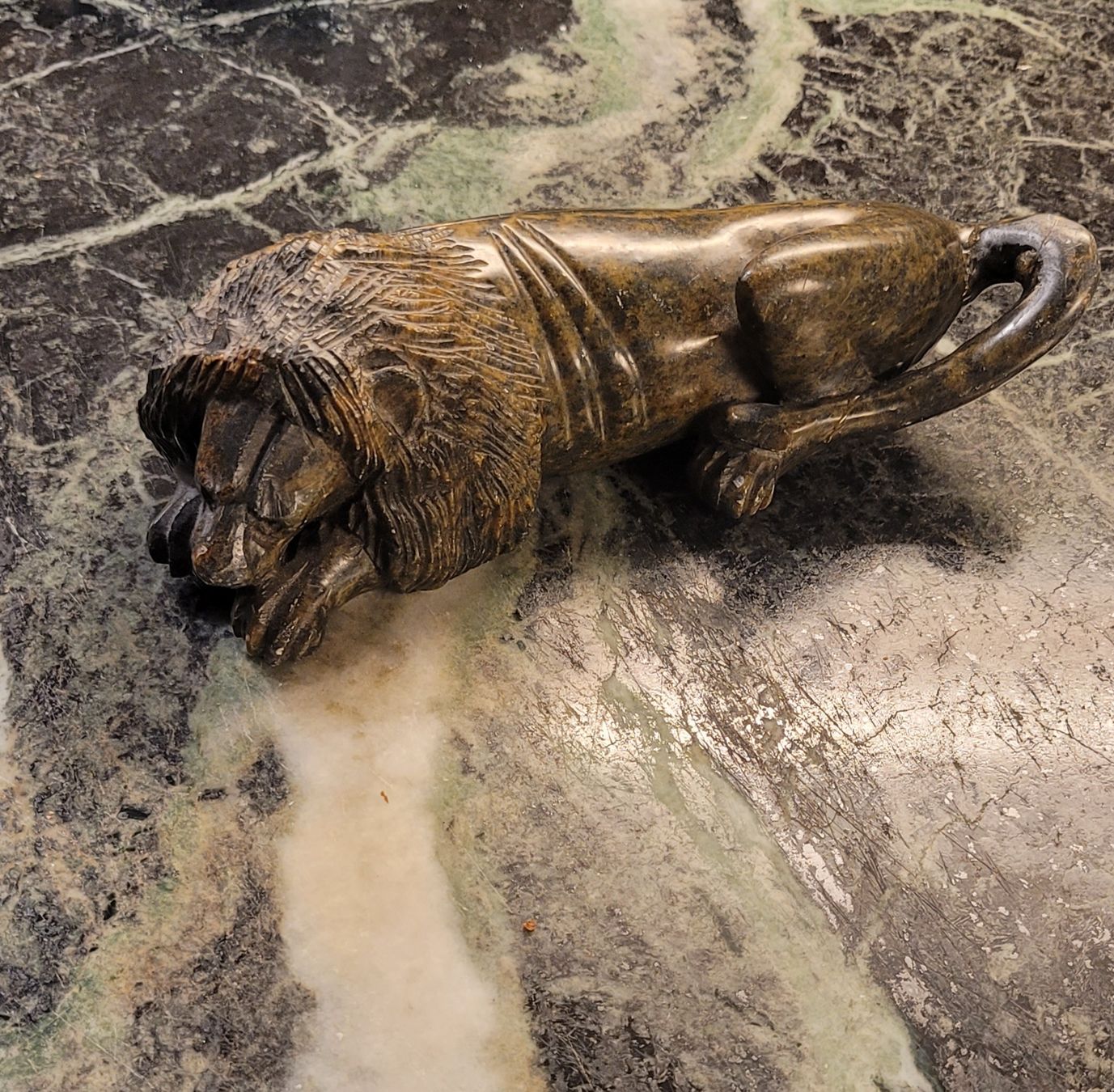 Skulpturen & Statuen: Sculpture lion en pierre – Gebraucht aus Genève von uneautresaison 5