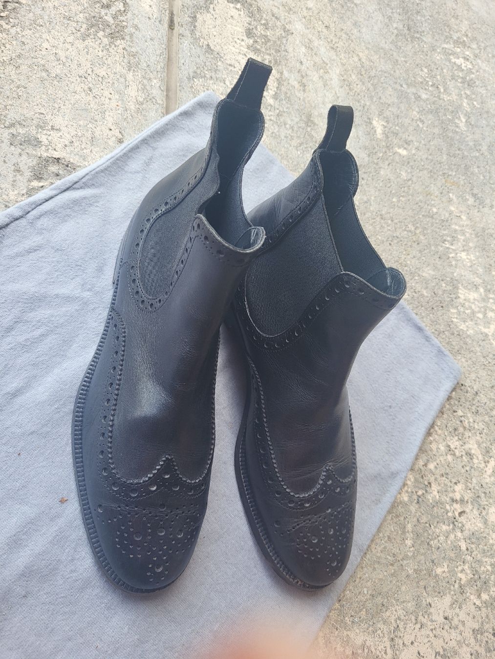 Max Mara Scarpe da donna: MAX MARA Stiflette – Usato da Münchenbuchsee venduto da muengguleo 1