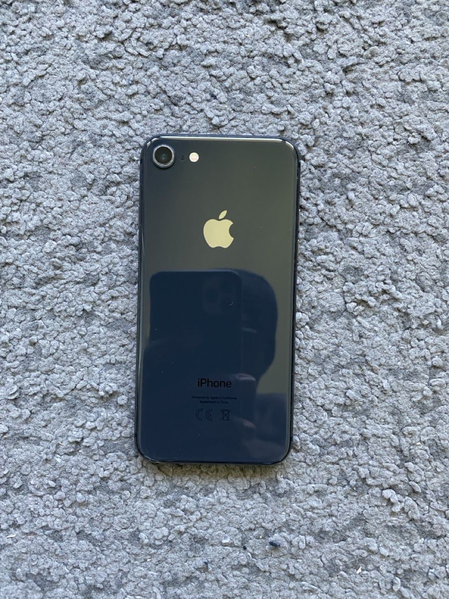 Apple Telefoni cellulari / Smartphones: iPhone 8 - Noir - 64 Go Débloqué N.4 – Usato da Genève venduto da eth_6qs6