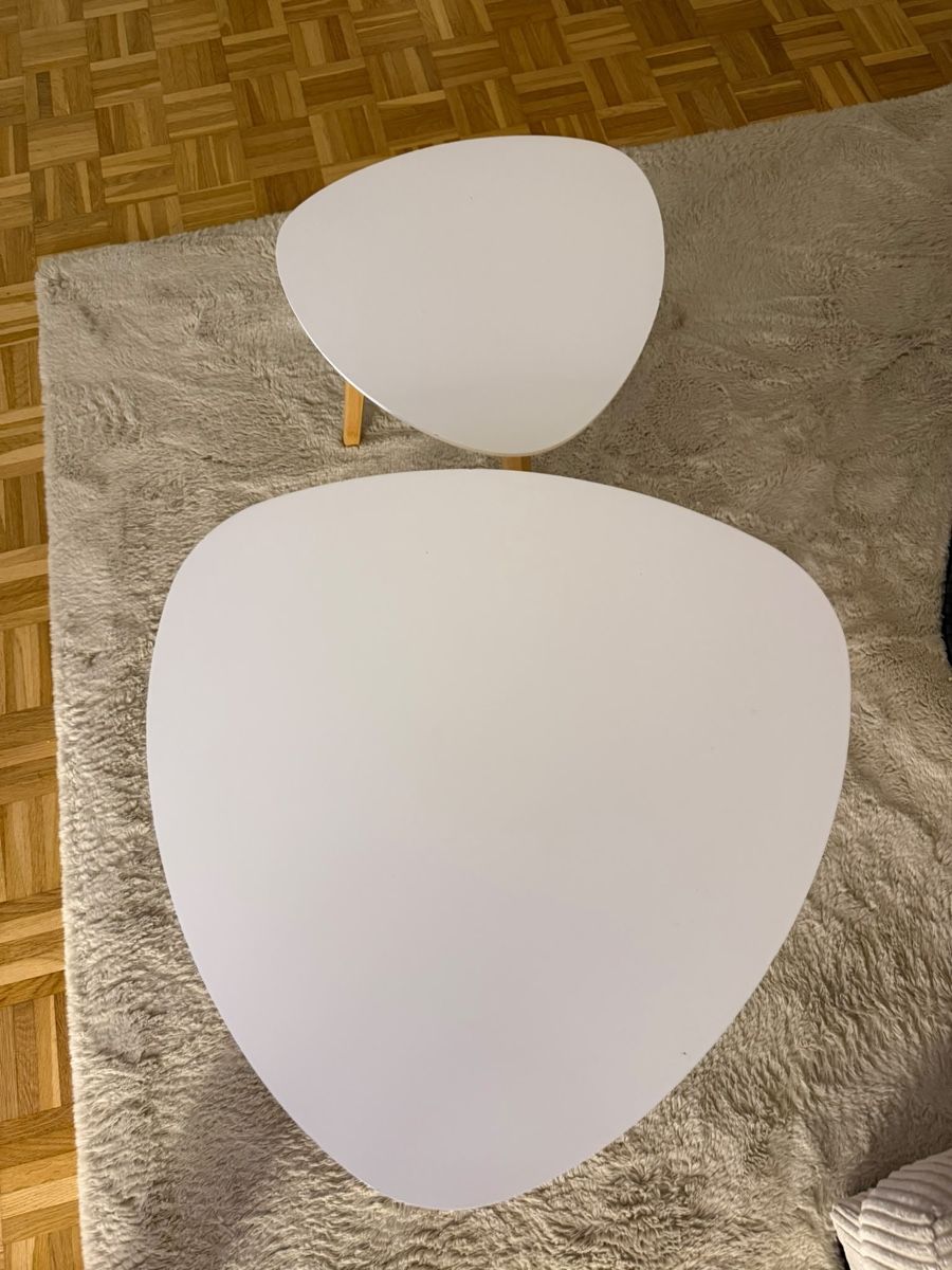 Jysk Set de table et chaises: 2 Beistelltische – D'occasion à Belp par laracardo