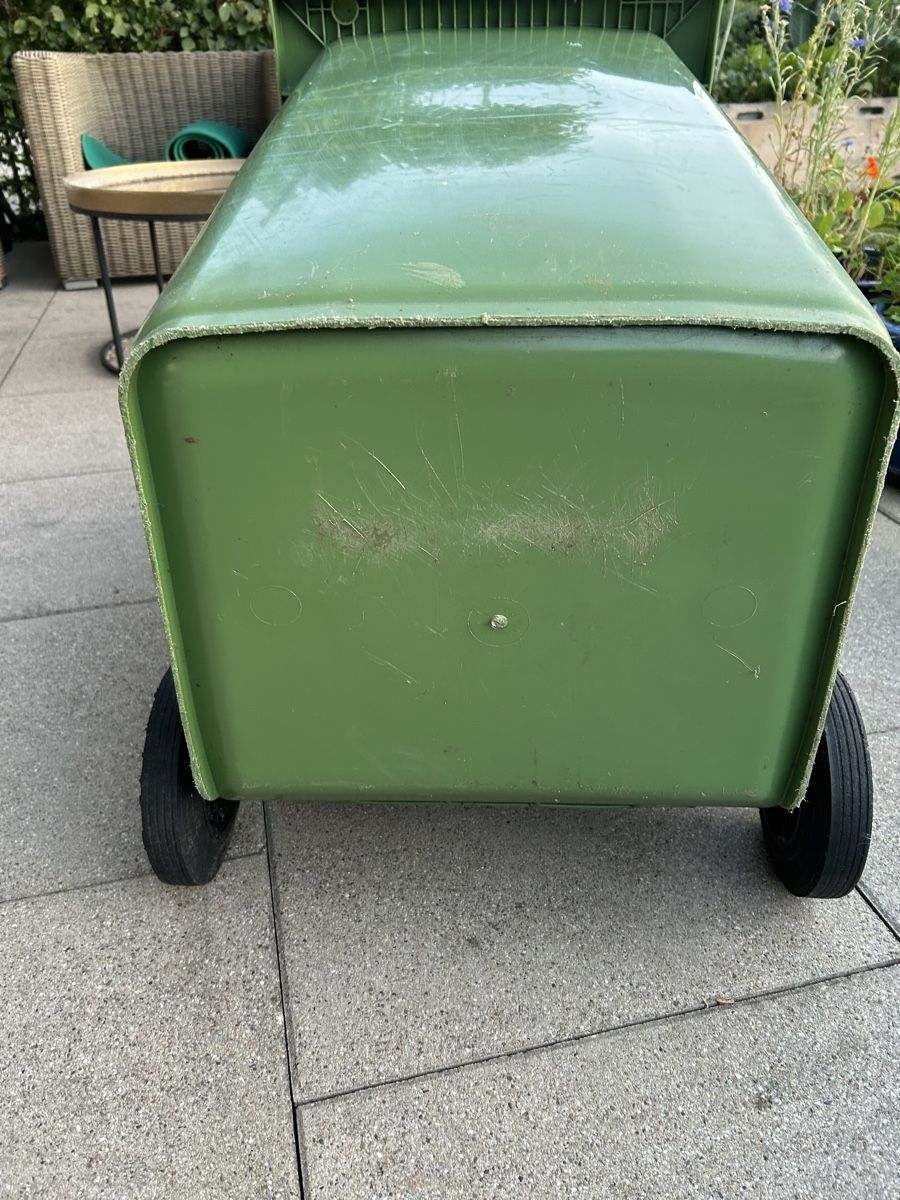 Altro per Ufficio & Commercio: Abfallcontainer Perstorp Plastic Systems mit Deckel und Räde – Usato da Lanzenhäusern venduto da vic63 7