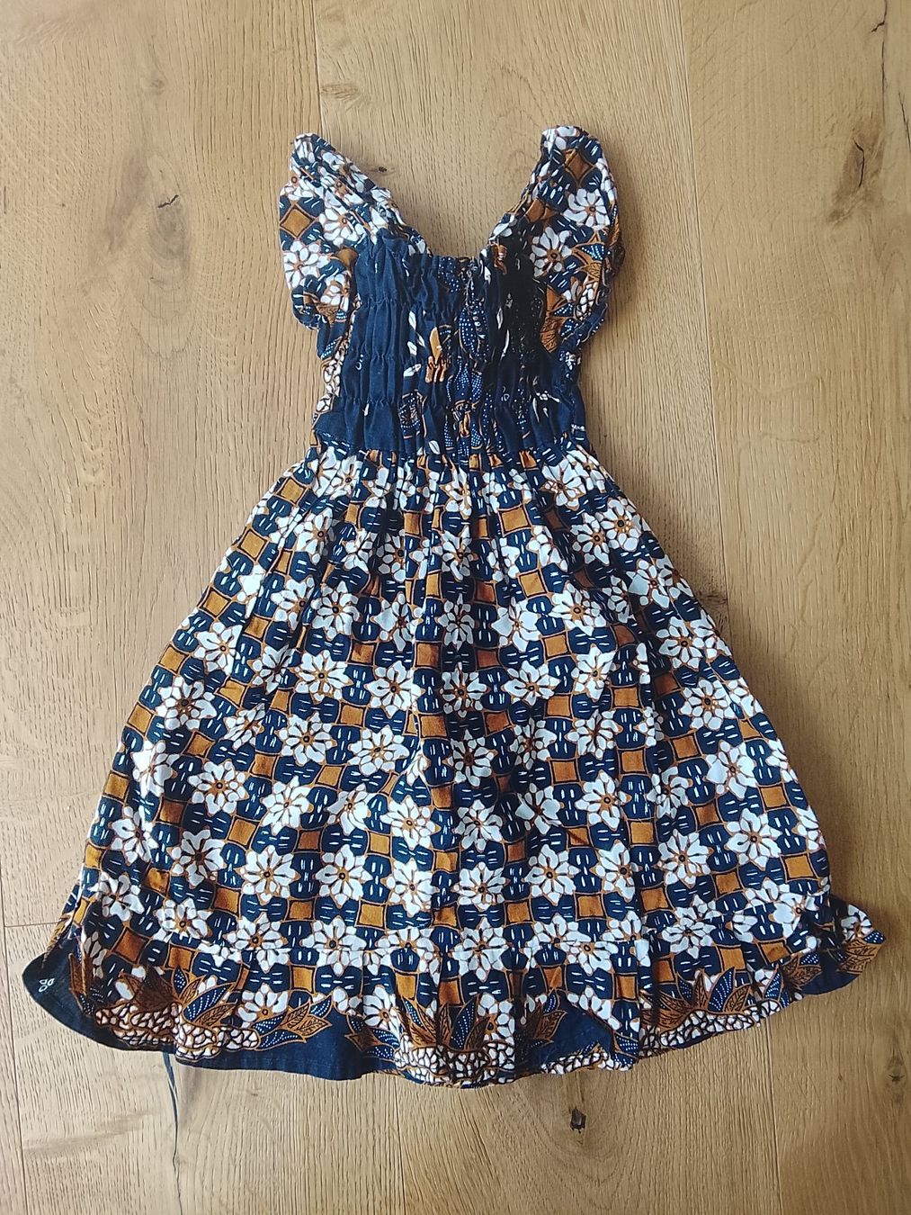 Robes et jupes: Kleid ca.für 2-Jährige – D'occasion à St. Gallen par Fluros 1